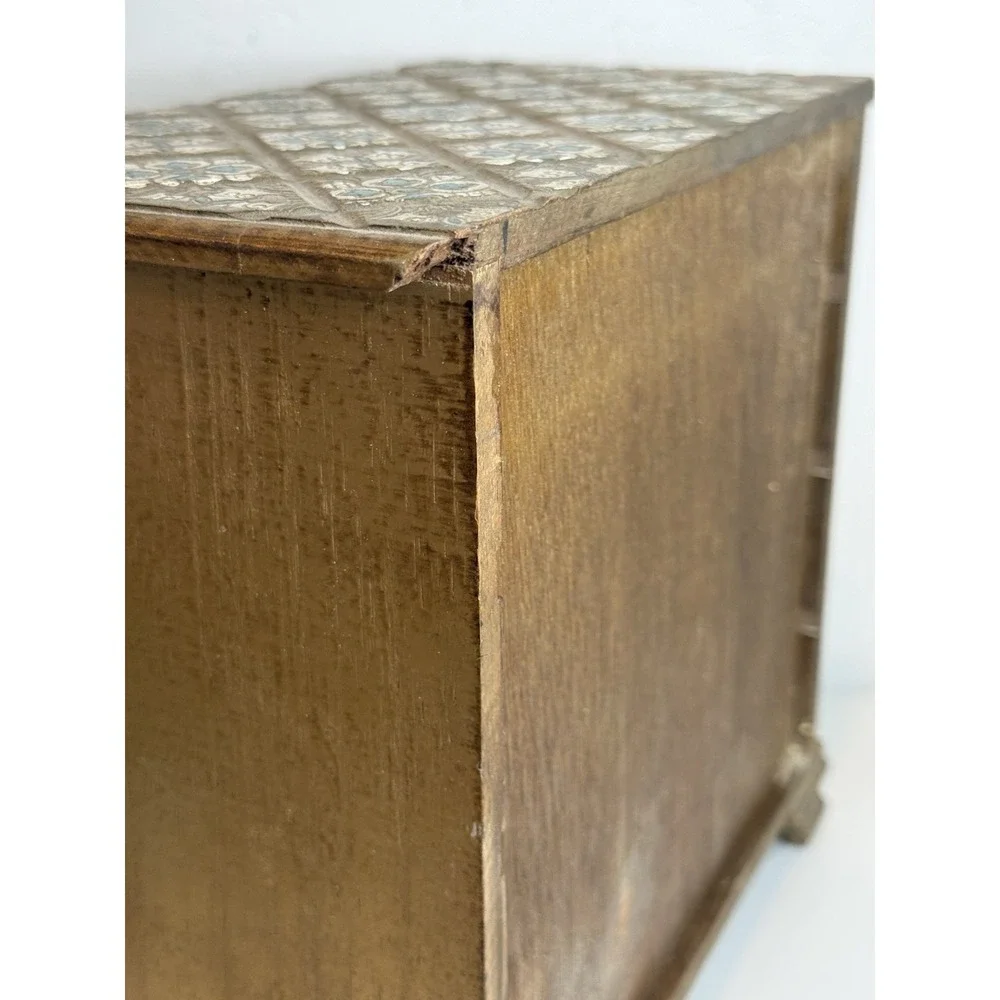 VTG Florentine Style Wooden Jewelry chest 4 Drawer Design Estate Ceramic Knobs